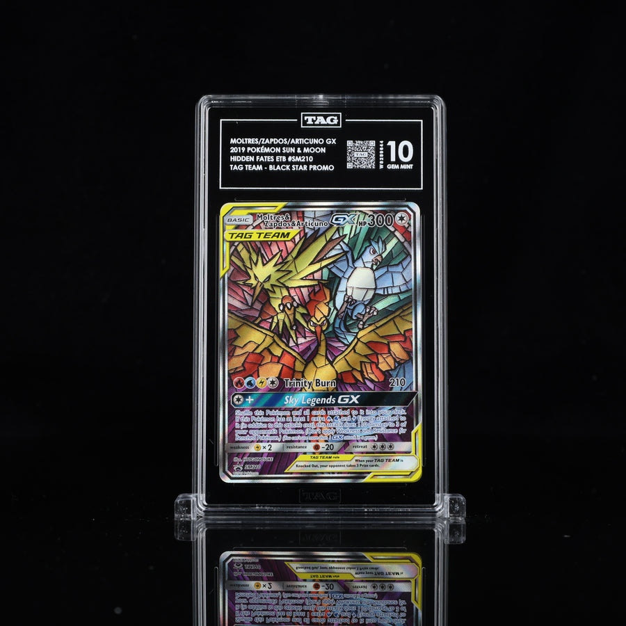 TAG 10 2019 POKÉMON SUN & MOON BLACK STAR PROMOS #SM210 HIDDEN FATES ELITE TRAINER BOX MOLTRES & ZAPDOS & ARTICUNO GX - PSA