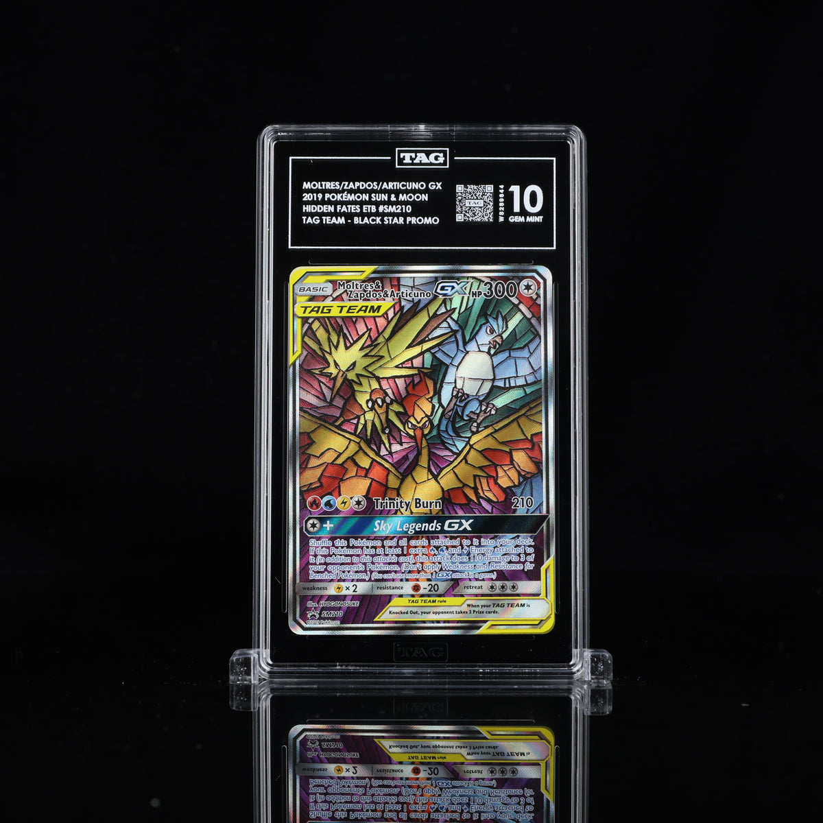 TAG 10 2019 POKÉMON SUN & MOON BLACK STAR PROMOS #SM210 HIDDEN FATES ELITE TRAINER BOX MOLTRES & ZAPDOS & ARTICUNO GX - PSA